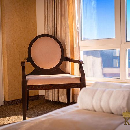 Hotel Kiev เวลีคอเทอร์โนโว ภายนอก รูปภาพ