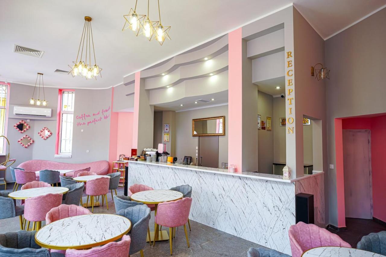 Hotel Kiev เวลีคอเทอร์โนโว ภายนอก รูปภาพ